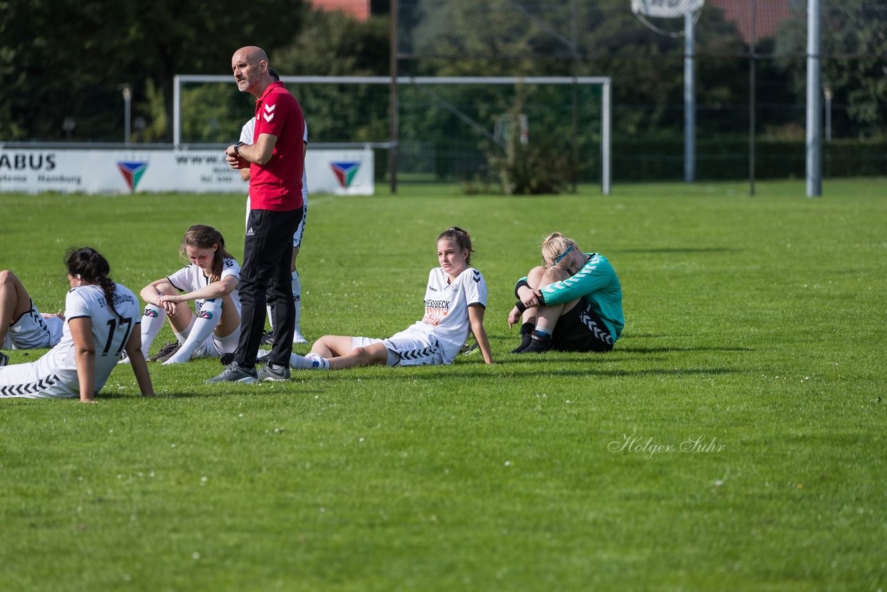 Bild 322 - F SV Henstedt Ulzburg II - SSC Hagen Ahrensburg : Ergebnis: 0:4